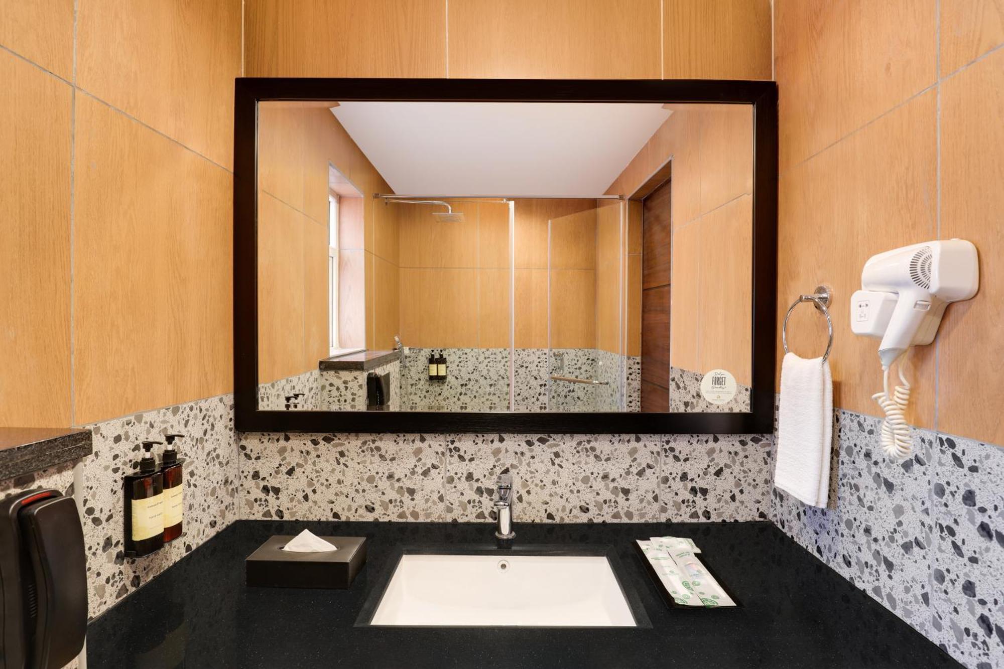 Lemon Tree Suites, Whitefield, Bengaluru Luaran gambar